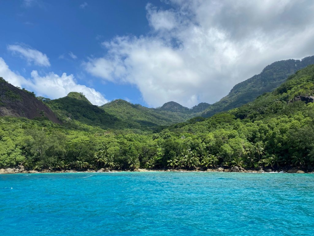 ile silhouette aux seychelles