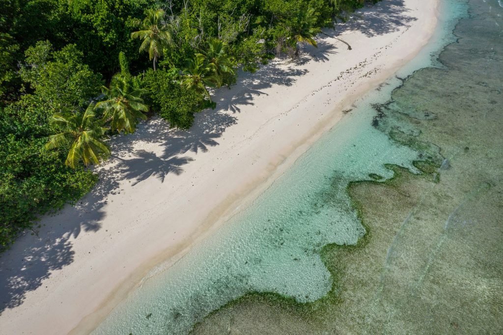 plage port launay mahé seychelles