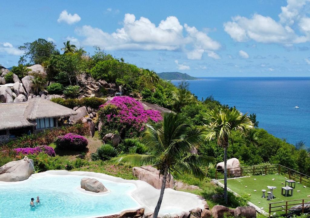 chateau de feuilles hotel praslin seychelles